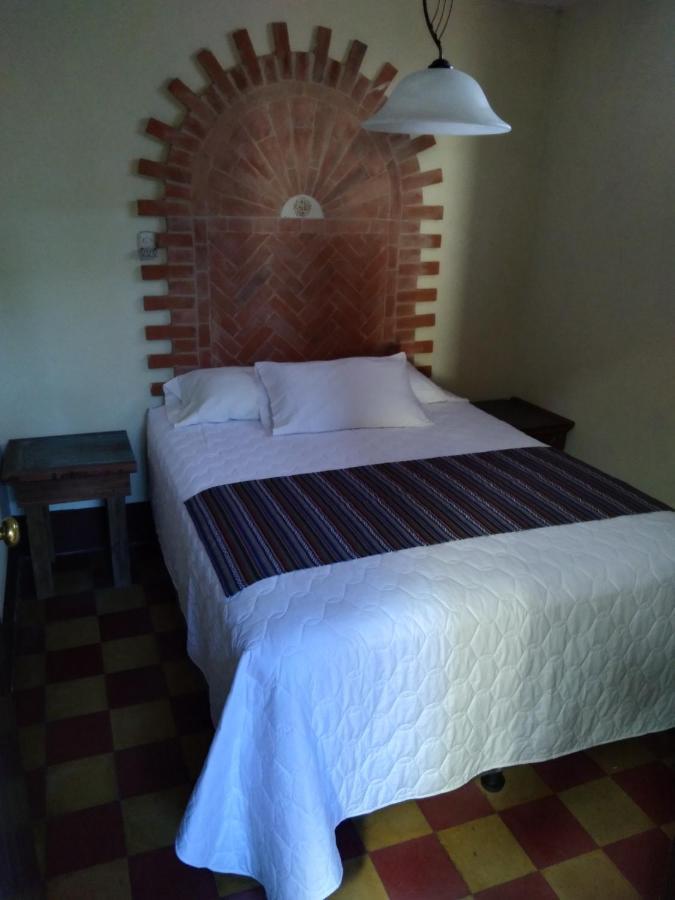 Hotel Acatenango Inn Antigua Exterior photo